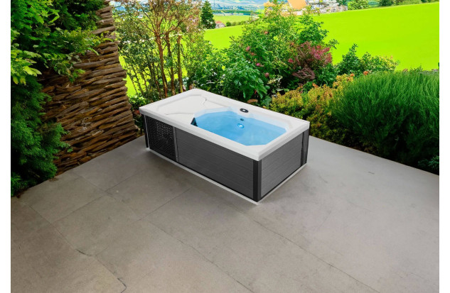 Ice Tub Austria